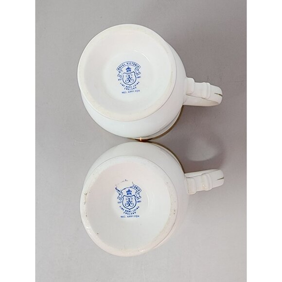 Set Of 4 Royal Victoria‎ Vintage White Fine ChiBone China Mugs Gold Trim Elegant - Picture 14 of 16